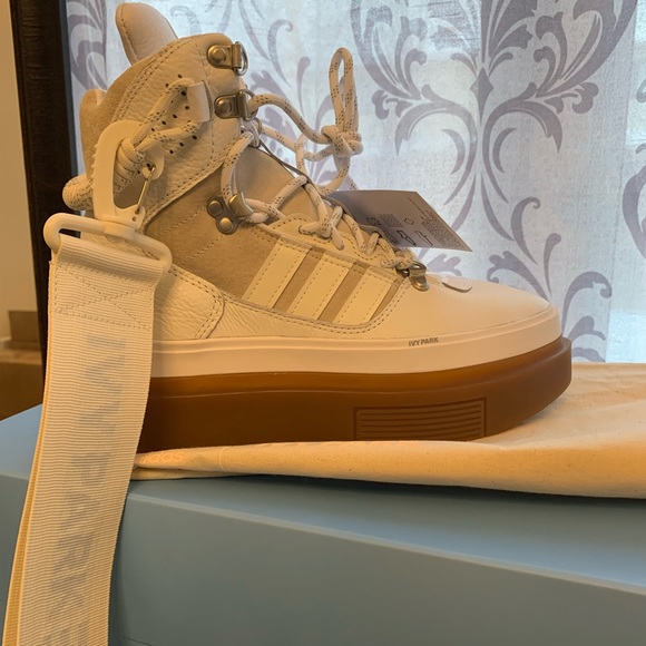 Ivy Park x Adidas Icy Park Super Sleek Boots - Picture 6 of 10